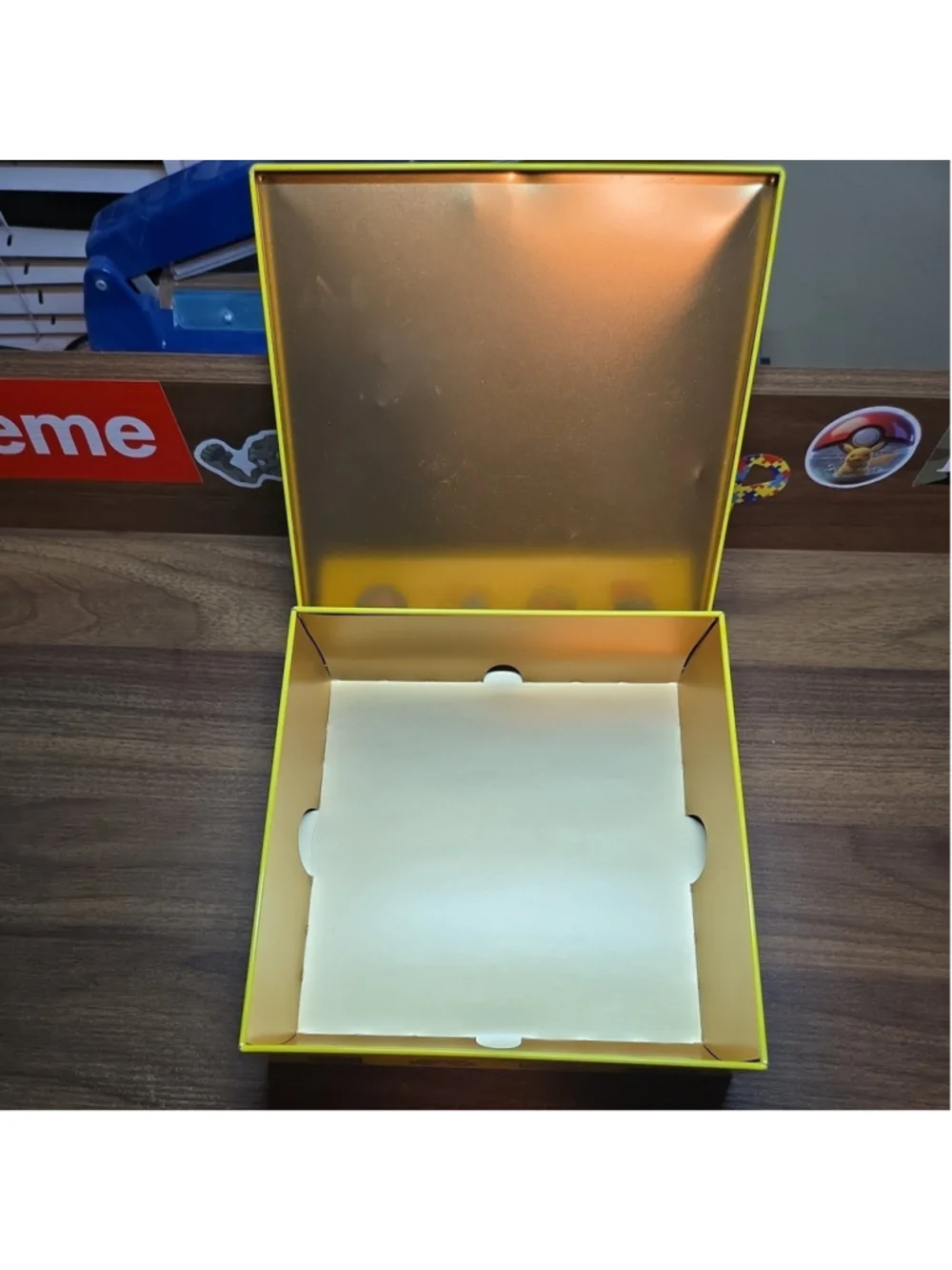 Pokemon this tin